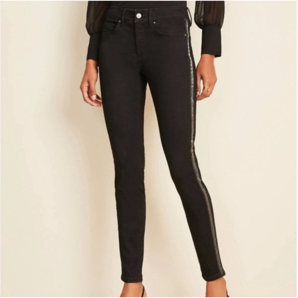 NWT - Ann Taylor Black Denim Skinny Mid Rise Jeans - Size 2P